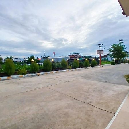 Grand Lopburi Hotel Exterior foto